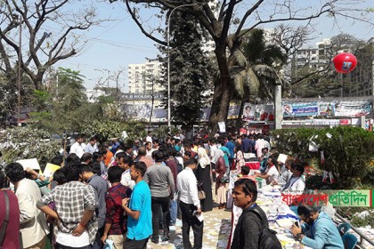 ঢাকা সাংবাদিক ইউনিয়ন নির্বাচনে ভোটগ্রহণ চলছে