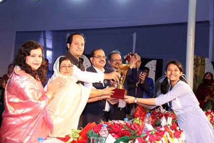 সাউথ পয়েন্ট কলেজে বার্ষিক পুরস্কার বিতরণী ও সাংস্কৃতিক অনুষ্ঠান
