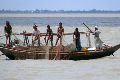 মার্চ থেকে দুই মাস মাছ ধরা নিষিদ্ধ