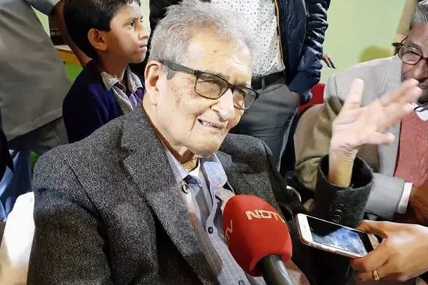গণতান্ত্রিক পরিস্থিতি নিয়ে উদ্বেগ প্রকাশ অমর্ত্য সেনের