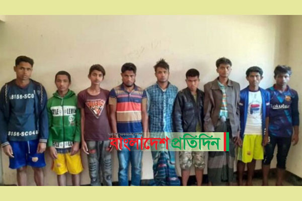 ফের সমুদ্রপথে মালয়েশিয়া যাওয়ার প্রস্তুতিকালে ২১ রোহিঙ্গা উদ্ধার 