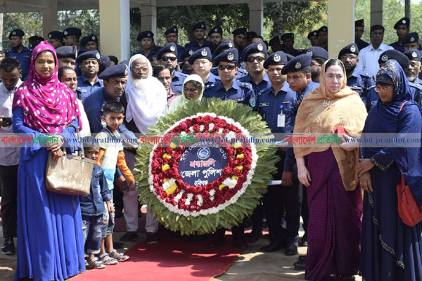 হবিগঞ্জে পুলিশ মেমোরিয়াল ডে পালিত