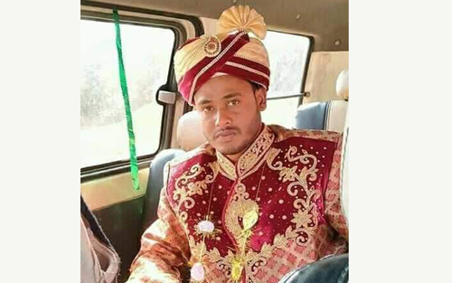 বিয়ের তিনদিন পর বাড়ির উঠান থেকে যুবকের ঝুলন্ত লাশ উদ্ধার