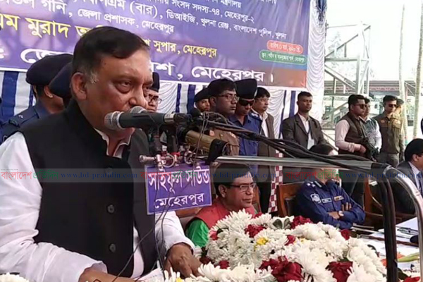 প্রধানমন্ত্রী দেশকে বটমলেস বাস্কেট থেকে বটমফুলে পরিণত করেছেন: স্বরাষ্ট্রমন্ত্রী      