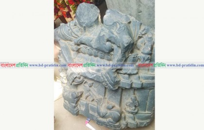 নন্দীগ্রামে পুকুরে মিলল বিষ্ণু মূর্তির ভাঙা অংশ