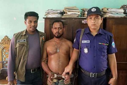 পৈত্রিক সূত্রে ডাক্তার, চালাচ্ছিলেন হাড় ভাঙার হাসপাতাল!