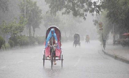 রাজধানীতে হঠাৎ ঝড়ো হাওয়াসহ বৃষ্টি 
