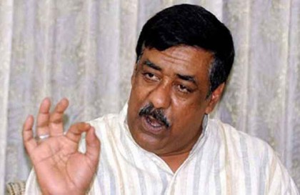 এখন বিশ্বাস করি অস্ত্র নয়, আল্লাহই শক্তিশালী: শামীম ওসমান