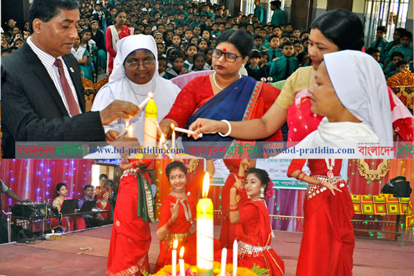 সেন্ট ফ্রান্সিস জেভিয়ার হাইস্কুলে সাংস্কৃতিক অনুষ্ঠান ও বিতর্ক প্রতিযোগিতা