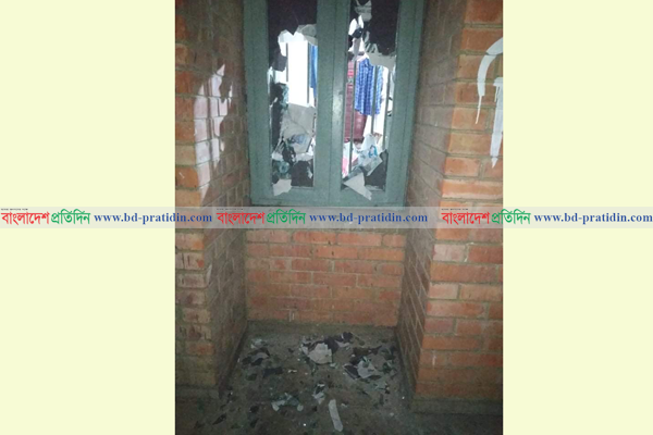 চবিতে মধ্যরাতে সংঘর্ষ, আহত অর্ধশতাধিক 