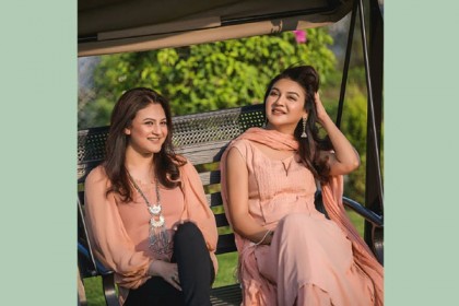জয়ার মতো দেখতে কে এই নারী, ভাইরাল ছবি!