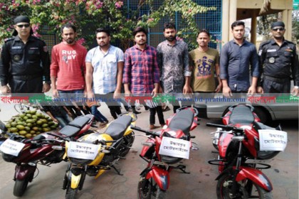 র‌্যাবের অভিযানে ৪টি চোরাই মোটরসাইকেলসহ আটক ৬