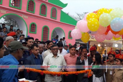 মানিকগঞ্জে মেলা