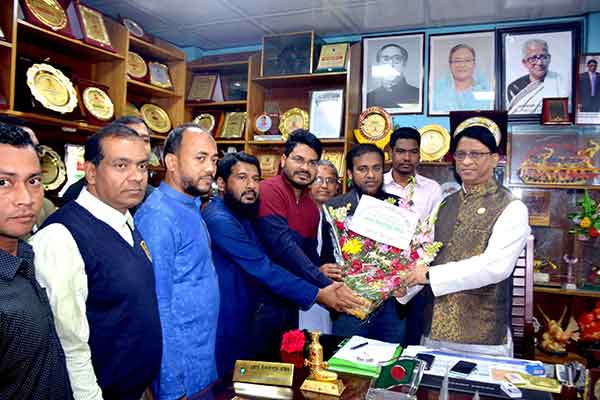'স্বাস্থ্যসম্মত খাবার তৈরিতে বেকারি মালিক সমিতিকে ভূমিকা পালনের আহ্বান'