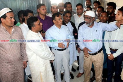 বরিশালে করোনা ইউনিটের 
প্রস্তুতি পরিদর্শন পানিসম্পদ প্রতিমন্ত্রীর