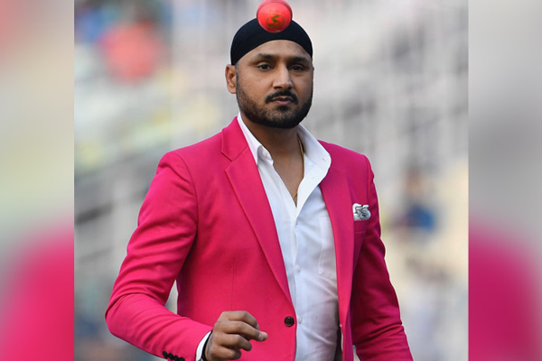 সর্বকালের সেরা টেস্ট দল বেছে নিলেন হরভজন