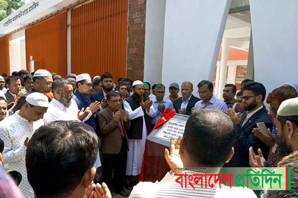 তিন সদস্যের বিশেষ দলের বড়পুকুরিয়া ও মধ্যপাড়া খনি পরিদর্শন