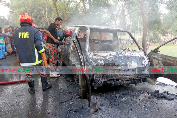 অ্যাম্বুলেন্স ও মোটরসাইকেলের সংঘর্ষে নিহত ২