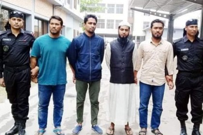 টাইম বোমা তৈরির প্রশিক্ষণপ্রাপ্ত জেএমবি’র ৪ সদস্য আটক