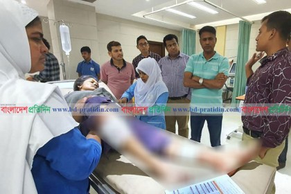 ডিস ব্যবসা দখল করতে গিয়ে গণপিটুনির শিকার বহিষ্কৃত যুবলীগ নেত্রী