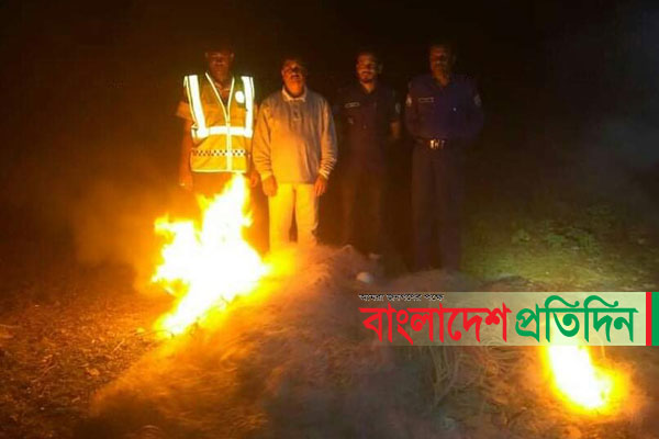 টেকনাফে ৫ হাজার মিটার কারেন্ট জাল পুড়িয়ে ধ্বংস