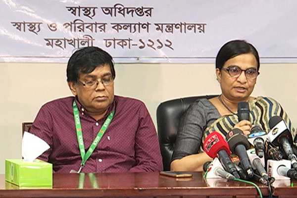 করোনা নিয়ে আতঙ্কিত না হয়ে প্রয়োজনে জনসমাগম এড়িয়ে চলুন : আইইডিসিআর