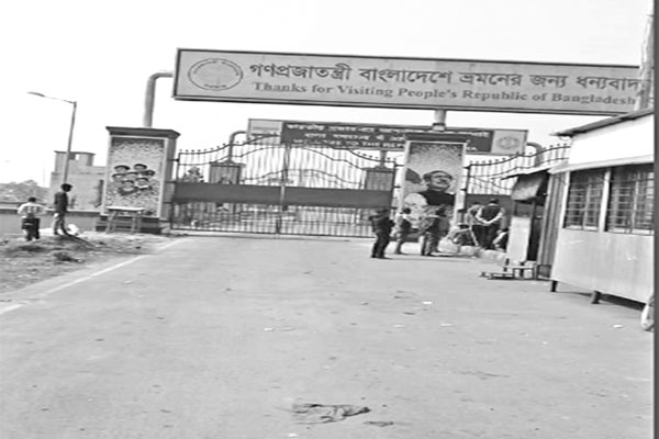 বেনাপোলে দুর্ভোগে পাসপোর্ট যাত্রীরা