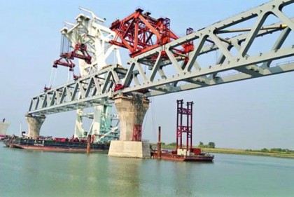 দৃশ্যমান হচ্ছে পদ্মা সেতুর ৩ হাজার ৯০০ মিটার