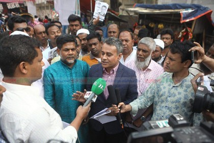 'করোনার বর্তমান অবস্থায় নির্বাচন পেছানোর প্রয়োজন নেই'