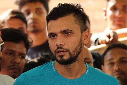নড়াইলকে মাদকমুক্ত করতে ঘণ্টায় ঘণ্টায় অভিযান চালাতে হবে : মাশরাফি