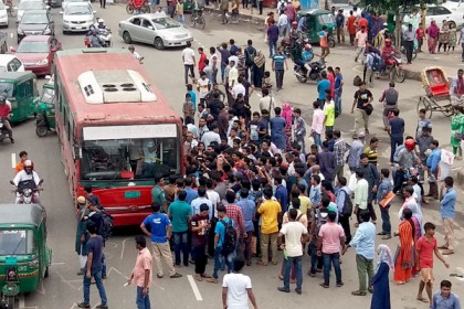 গণপরিবহনে আপনার করোনা আক্রান্ত হওয়ার ঝুঁকি কতটা?