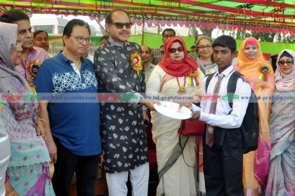 ‘বর্তমান শিক্ষা ব্যবস্থায় শিক্ষিত বেকারের সংখ্যা বাড়ছে’