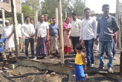 লাকসামে অগ্নিকাণ্ডে মার্কেট ও বসতঘর পুড়ে ছাই