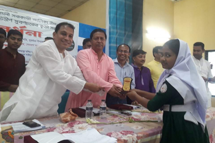নোয়াখালীতে ভর্তি পরীক্ষায় কৃতি শিক্ষার্থীদের সংবর্ধনা