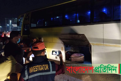 আশুলিয়ায় বাসের বক্সে ব্রিফকেসবন্দী অজ্ঞাত নারীর লাশ!