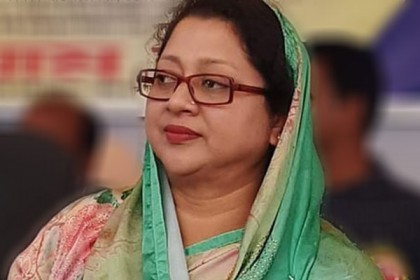 পুলিশকে চড় মেরে কারাগারে