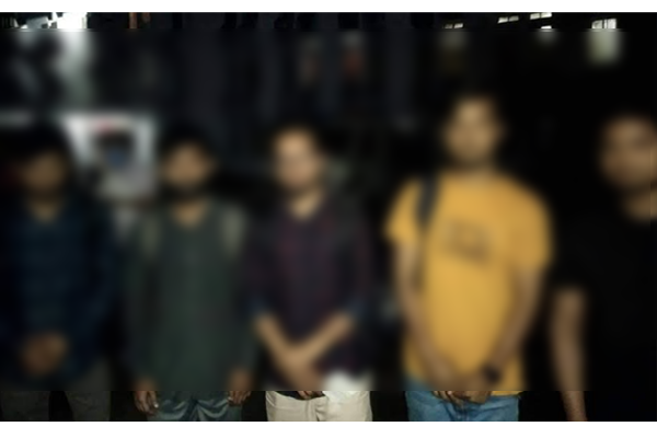 চবির হল থেকে উদ্ধার হওয়া ৬ যুবক করোনা মুক্ত