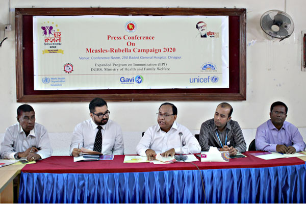 ‘দিনাজপুরে পৌনে ৭ লাখ শিশুকে
 হাম-রুবেলা টিকা দেওয়া হবে’