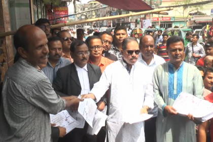 ‘করোনা মোকাবেলায় সরকারের
প্রস্তুতি যথেষ্ট নয়’ 