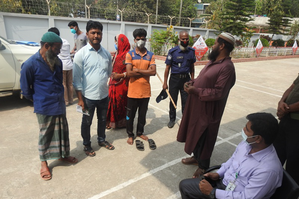 মুন্সীগঞ্জে প্রবাসী দুই যুবককে জরিমানা 