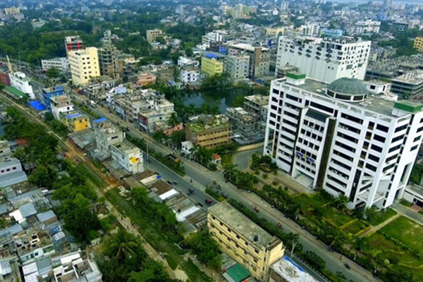 সর্বোচ্চ সতর্ক রাজশাহী, বাস বন্ধের পর চাপ বেড়েছে ট্রেনে