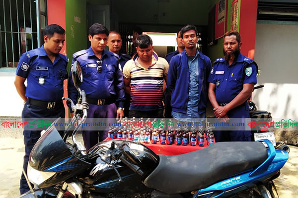 দিনাজপুরে ফেনসিডিলসহ গণধর্ষণ মামলার আসামি ও নারীসহ আটক ৩