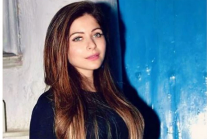 করোনা আক্রান্ত ‘বেবি ডল’ গায়িকা কণিকা কাপুর, লন্ডন থেকে ফিরে পার্টি!