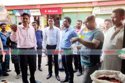 লক্ষ্মীপুরে আগামী ৩১ মার্চ পর্যন্ত দোকানপাট বন্ধ ঘোষণা