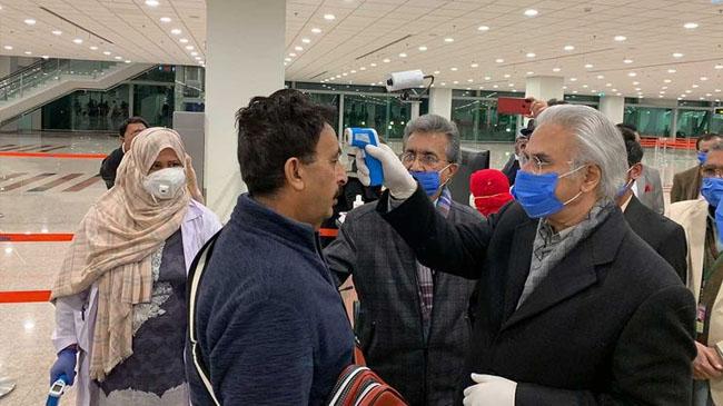 পাকিস্তানে লাফিয়ে লাফিয়ে বাড়ছে করোনা আক্রান্তের সংখ্যা