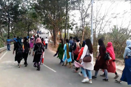 করোনাভাইরাস; শিক্ষার্থীকে বাসার বাইরে দেখা গেলেই জরিমানা