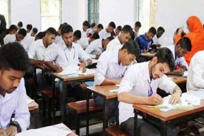 করোনাভাইরাস: এইচএসসি'র প্রবেশপত্র বিতরণ স্থগিত