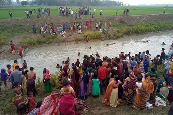 নিষেধাজ্ঞা অমান্য করে হবিগঞ্জে পুণ্যস্নান