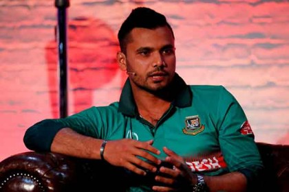 'এখন যৌবন যার, বাসায় থাকার তার শ্রেষ্ঠ সময়'