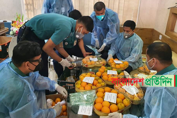 হোম কোয়ারেনটাইনে থাকা ব্যক্তিদের সিএমপির ফল উপহার